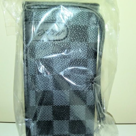 CLEARANCE , 16 new phone cases for $20 - Picture 2 of 5